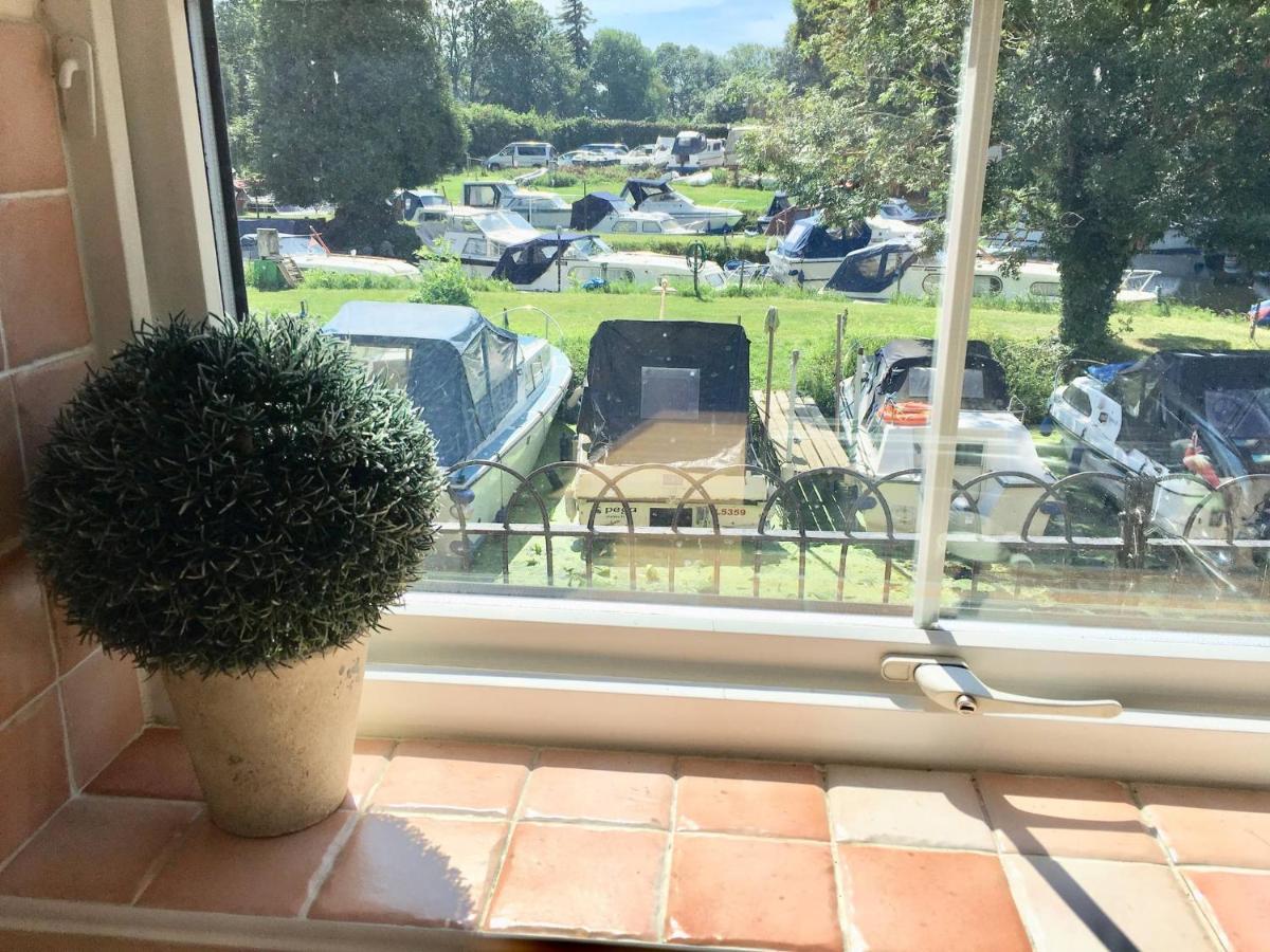River Courtyard Apartment In The Heart Of Stneots Saint Neots Ngoại thất bức ảnh